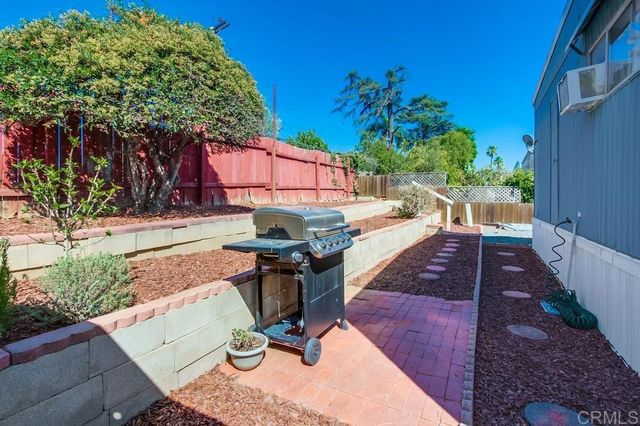 1120 E Mission Road 27, Fallbrook, CA 92028