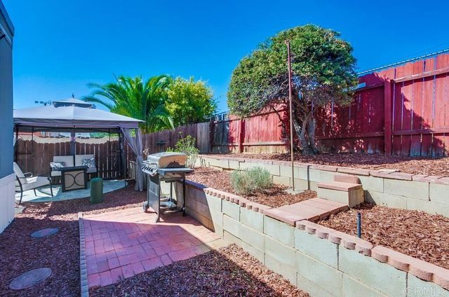 1120 E Mission Road 27, Fallbrook, CA 92028