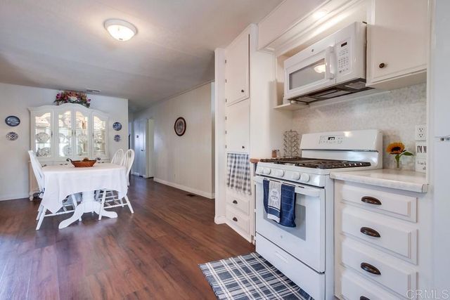 1120 E Mission Road 27, Fallbrook, CA 92028