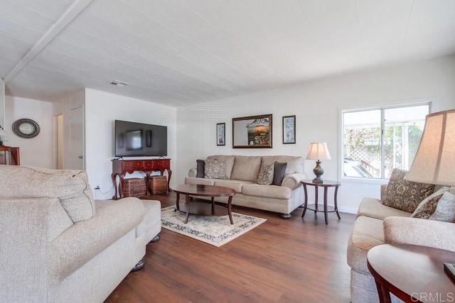 1120 E Mission Road 27, Fallbrook, CA 92028
