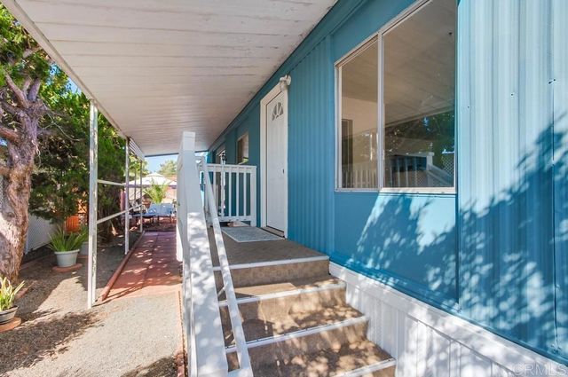 1120 E Mission Road 27, Fallbrook, CA 92028