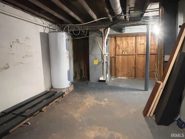 4341 S 8Th Street, Terre Haute, IN 47802