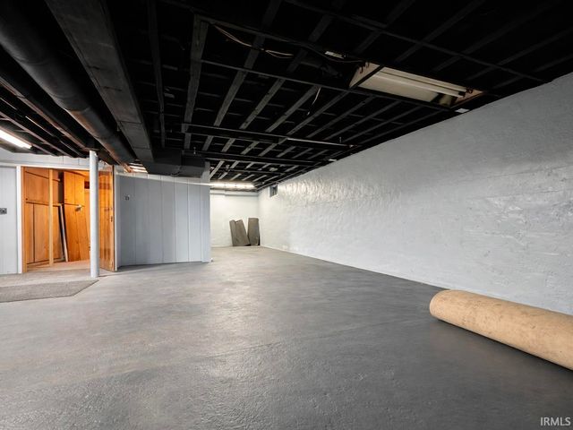 4341 S 8Th Street, Terre Haute, IN 47802