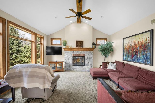 121 Legend WAY, Wales, WI 53183