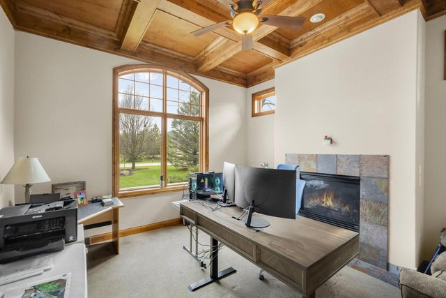 121 Legend WAY, Wales, WI 53183