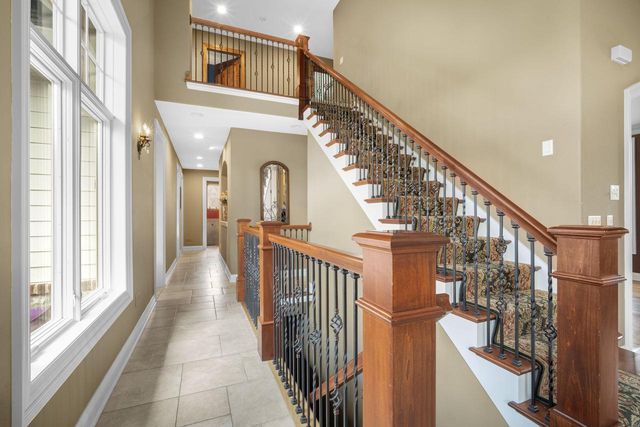 121 Legend WAY, Wales, WI 53183