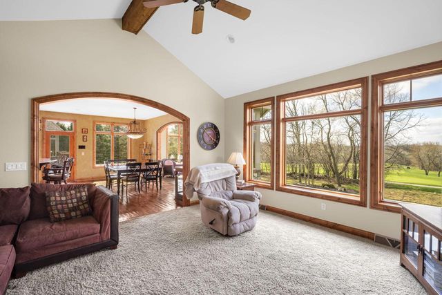 121 Legend WAY, Wales, WI 53183