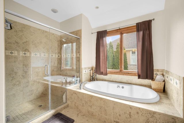 121 Legend WAY, Wales, WI 53183
