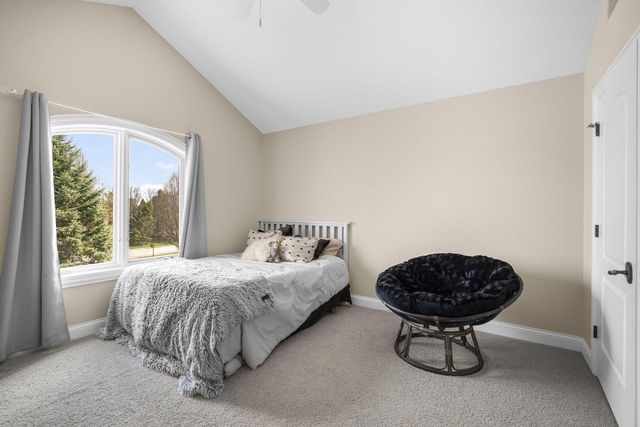 121 Legend WAY, Wales, WI 53183