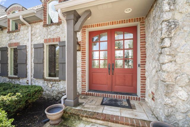 121 Legend WAY, Wales, WI 53183