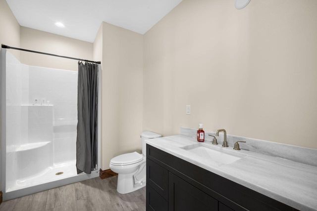 121 Legend WAY, Wales, WI 53183