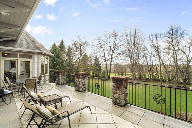 121 Legend WAY, Wales, WI 53183