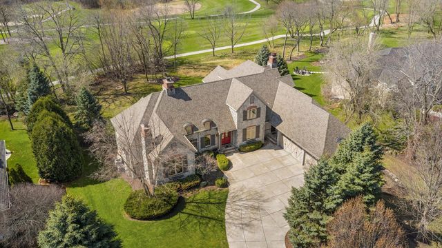 121 Legend WAY, Wales, WI 53183
