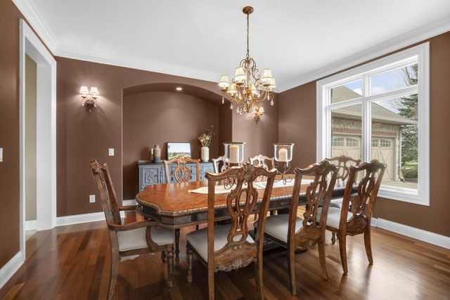 121 Legend WAY, Wales, WI 53183