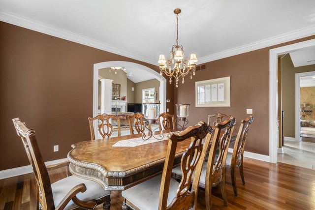 121 Legend WAY, Wales, WI 53183