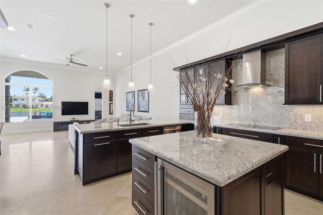 14370 Jockey Cir N, Davie, FL 33330