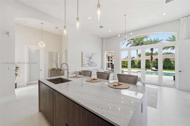 14370 Jockey Cir N, Davie, FL 33330