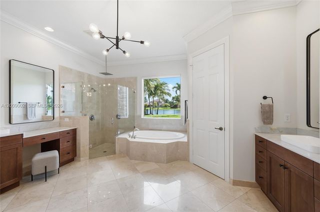 14370 Jockey Cir N, Davie, FL 33330