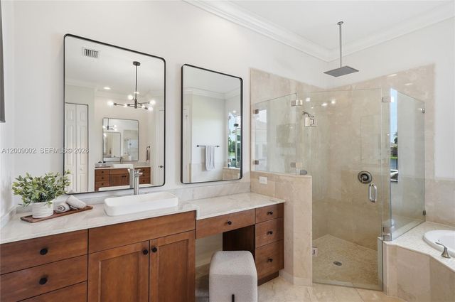 14370 Jockey Cir N, Davie, FL 33330