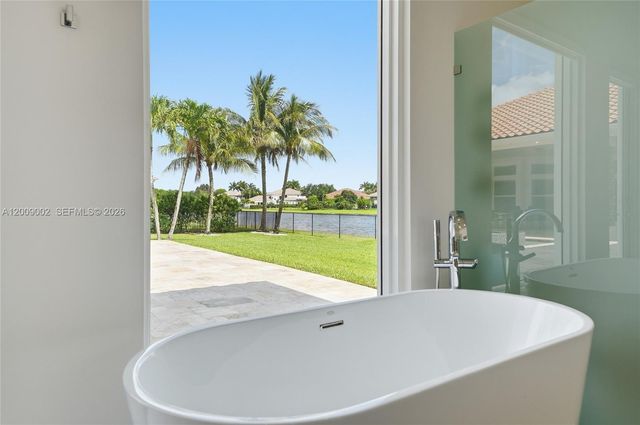 14370 Jockey Cir N, Davie, FL 33330