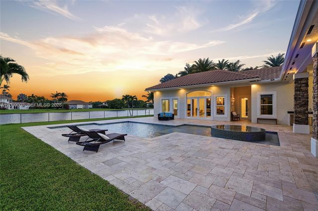 14370 Jockey Cir N, Davie, FL 33330