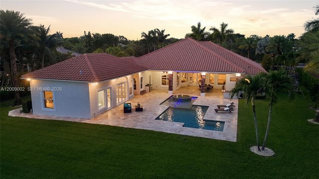 14370 Jockey Cir N, Davie, FL 33330