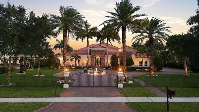 14370 Jockey Cir N, Davie, FL 33330
