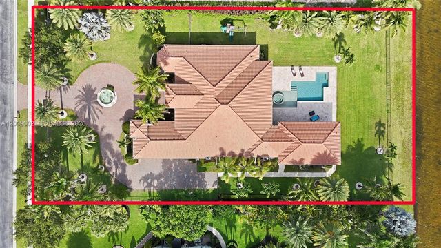 14370 Jockey Cir N, Davie, FL 33330