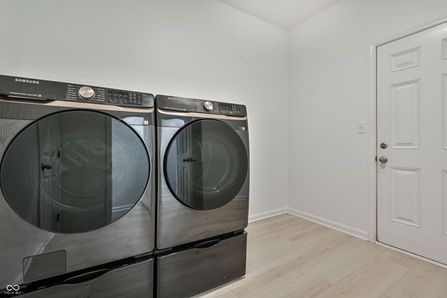 5466 Maywood Drive, Whitestown, IN 46075