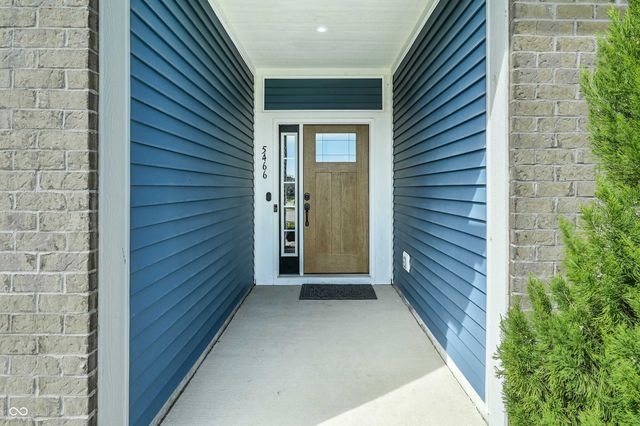 5466 Maywood Drive, Whitestown, IN 46075
