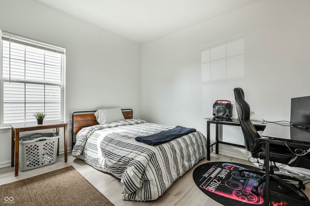 5466 Maywood Drive, Whitestown, IN 46075