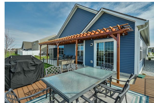 5466 Maywood Drive, Whitestown, IN 46075