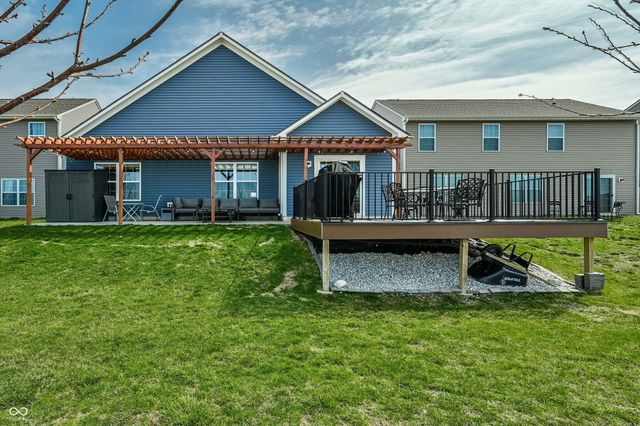 5466 Maywood Drive, Whitestown, IN 46075