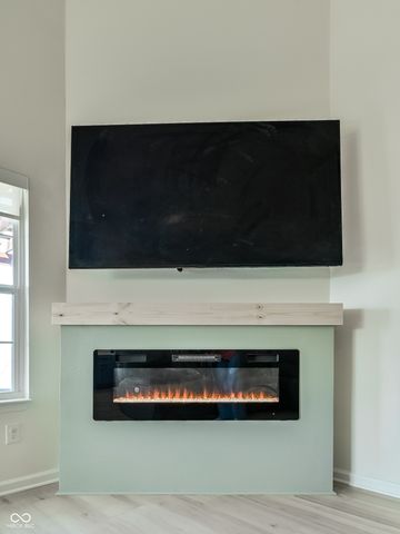 5466 Maywood Drive, Whitestown, IN 46075