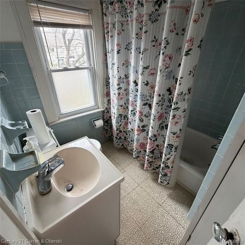 418 S Dorchester Avenue, Royal Oak, MI 48067