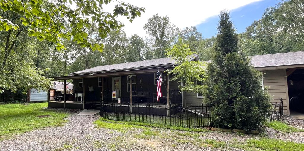 407 Cedar Road, Pikeville, TN 37367