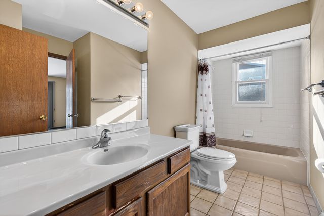 308 Rustic Lane, Algonquin, IL 60102