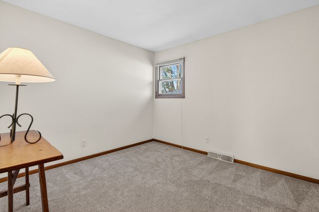 308 Rustic Lane, Algonquin, IL 60102