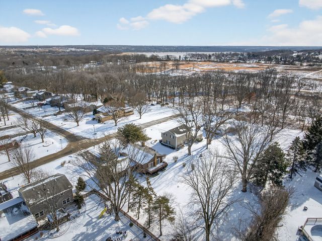 308 Rustic Lane, Algonquin, IL 60102