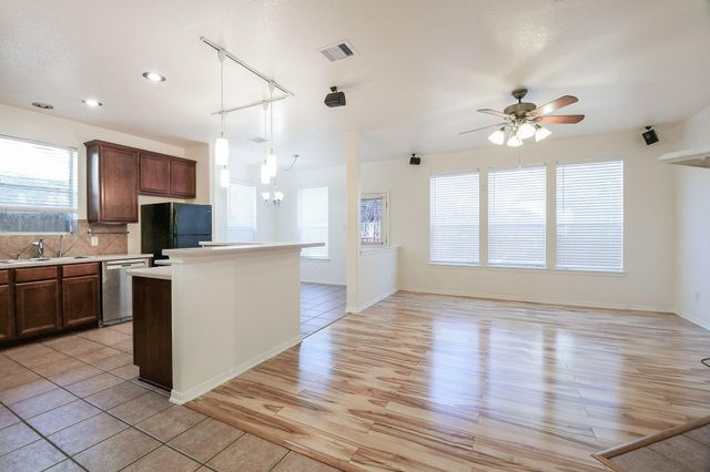 251 N Wimberly Way, The Woodlands, TX 77385