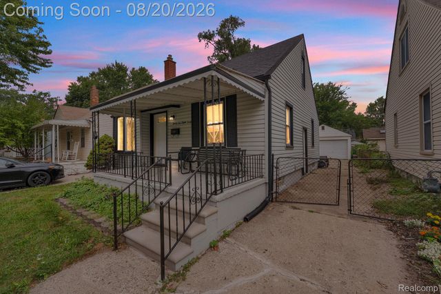 24840 New York Street, Dearborn, MI 48124