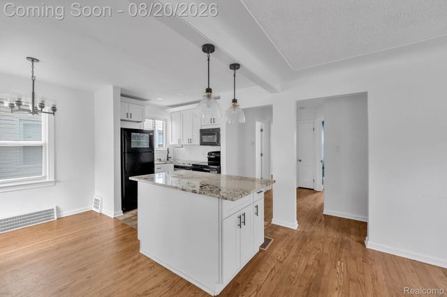 24840 New York Street, Dearborn, MI 48124