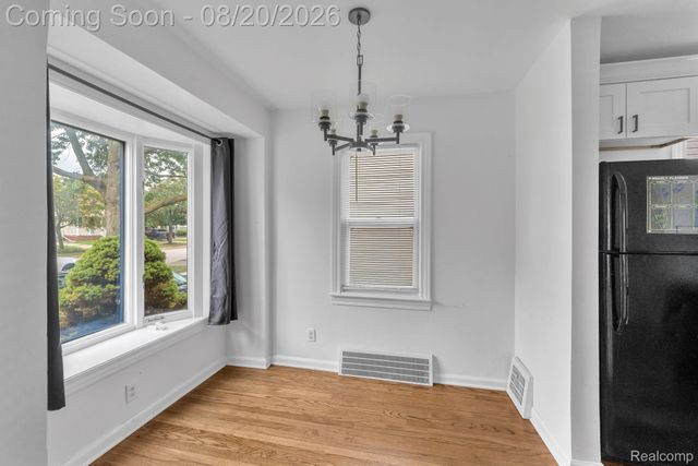 24840 New York Street, Dearborn, MI 48124