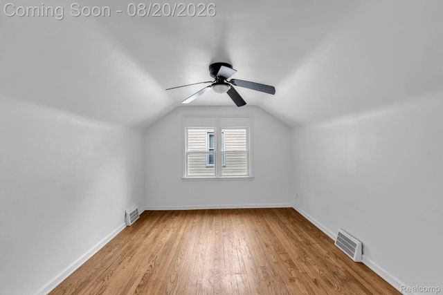 24840 New York Street, Dearborn, MI 48124