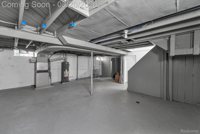 24840 New York Street, Dearborn, MI 48124