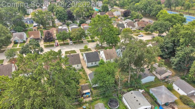 24840 New York Street, Dearborn, MI 48124
