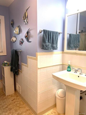 3728 E Clark Road, Dewitt Charter Township, MI 48808