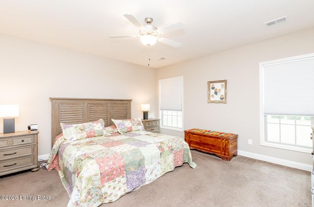 2308 Somersly Pl, Louisville, KY 40245