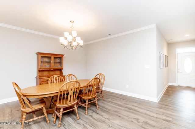 2308 Somersly Pl, Louisville, KY 40245