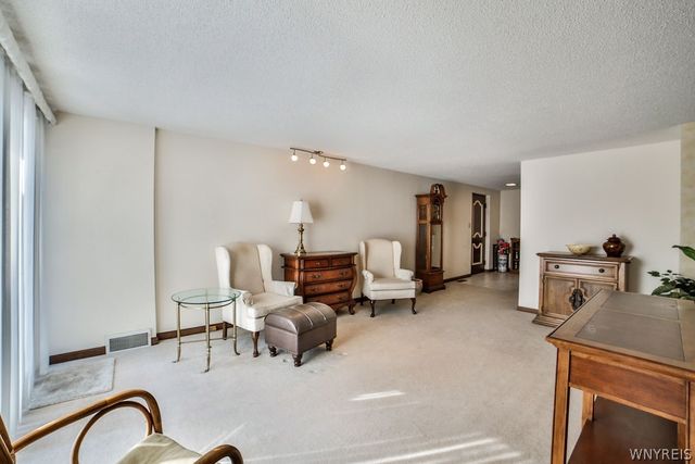 5293 Chestnut Ridge Road G, Orchard Park, NY 14127